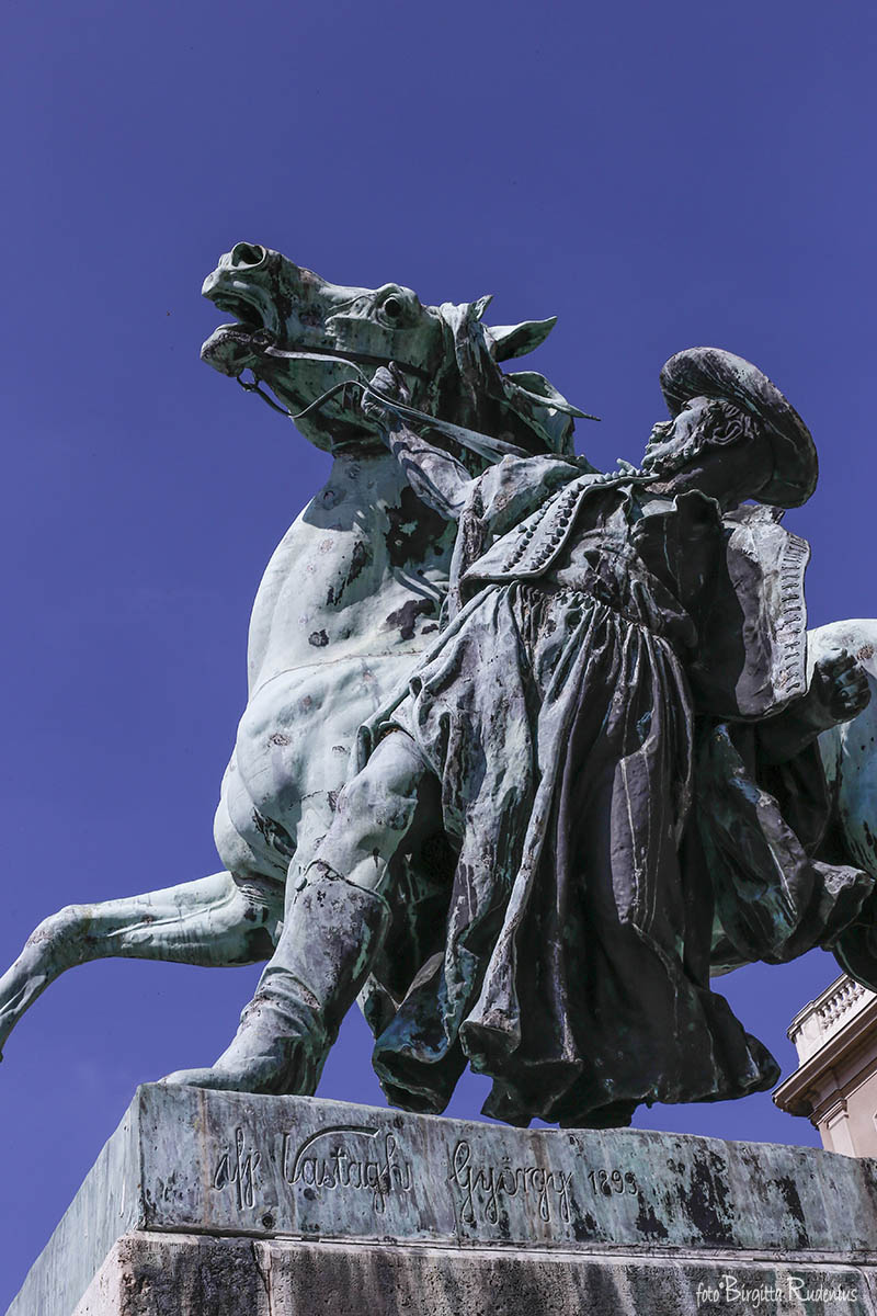 The Horseman, Budapest